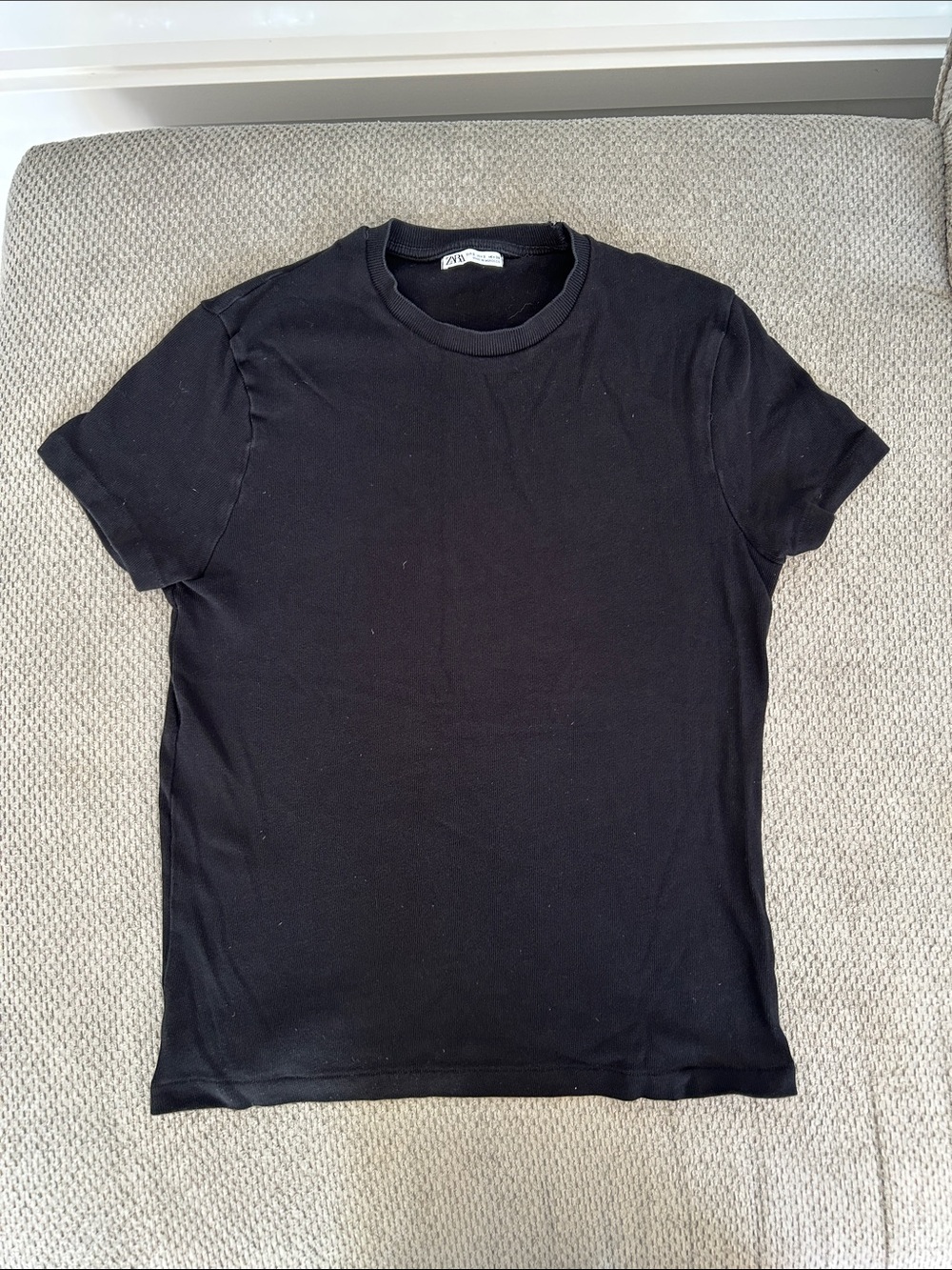 Zara Black Short Sleeve Crewneck Tee
